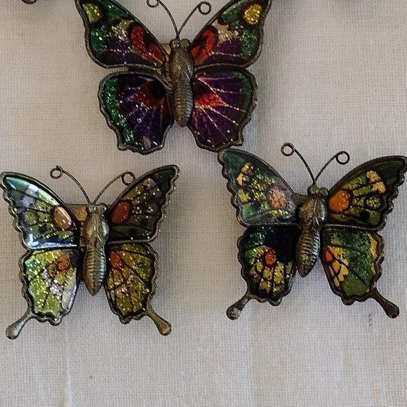 Five Vintage Brightly Colored Metal Butterflies Magnets - Picture 3 of 9